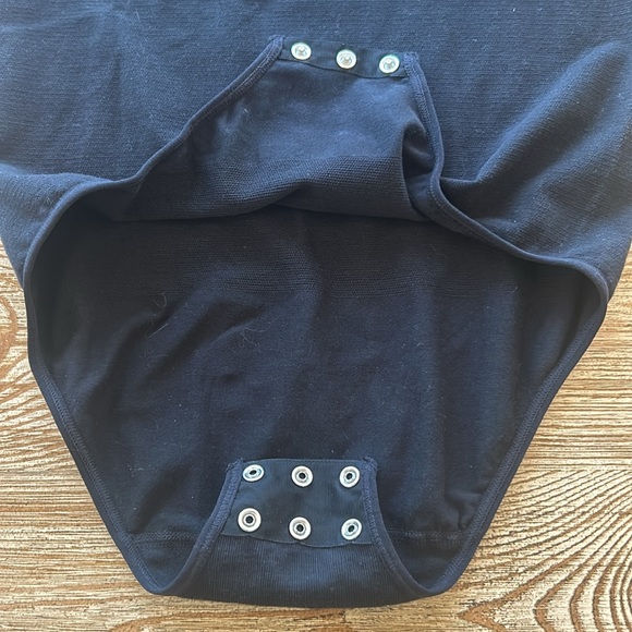 Yummie long sleeved body suit, size M/L - Picture 2 of 2